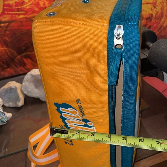 NWOT Nike Oregon Shoe box cooler with shoulder strap "The Original Nike..." - Picture 6 of 6